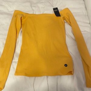 Off shoulder yellow top